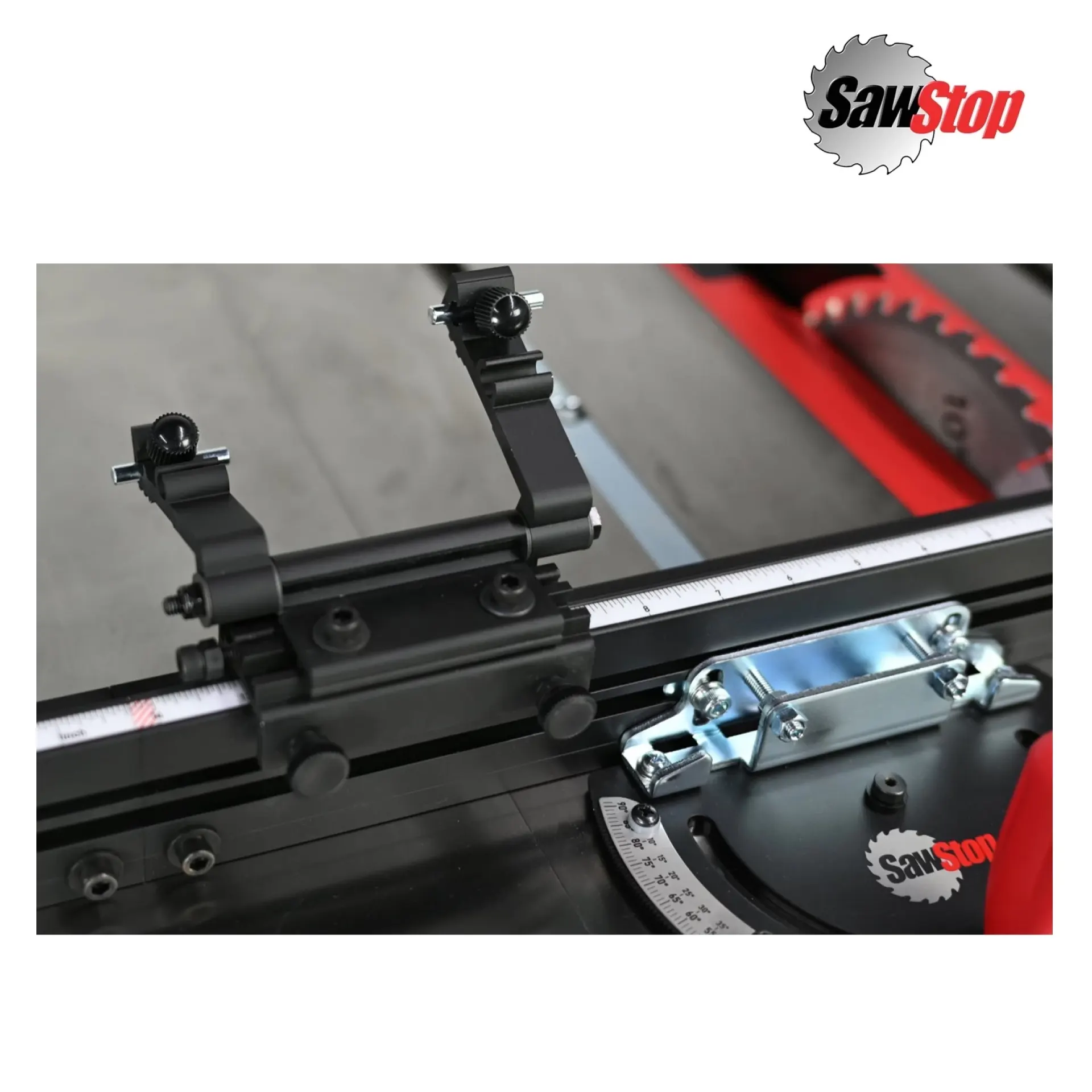 SawStop verstekgeleider aanslag.