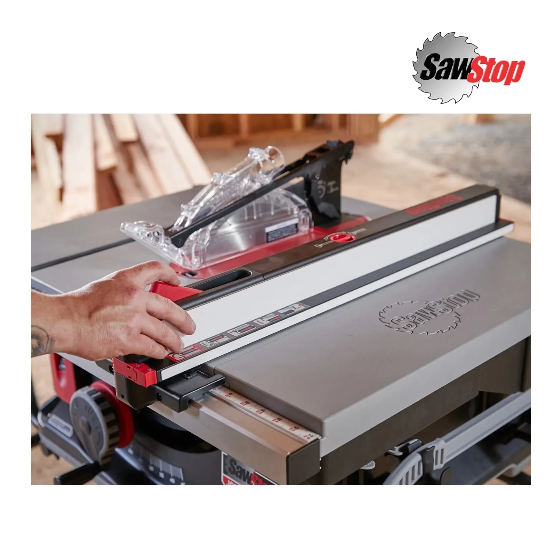 SawStop JSS tafelzaag zijgeleider.