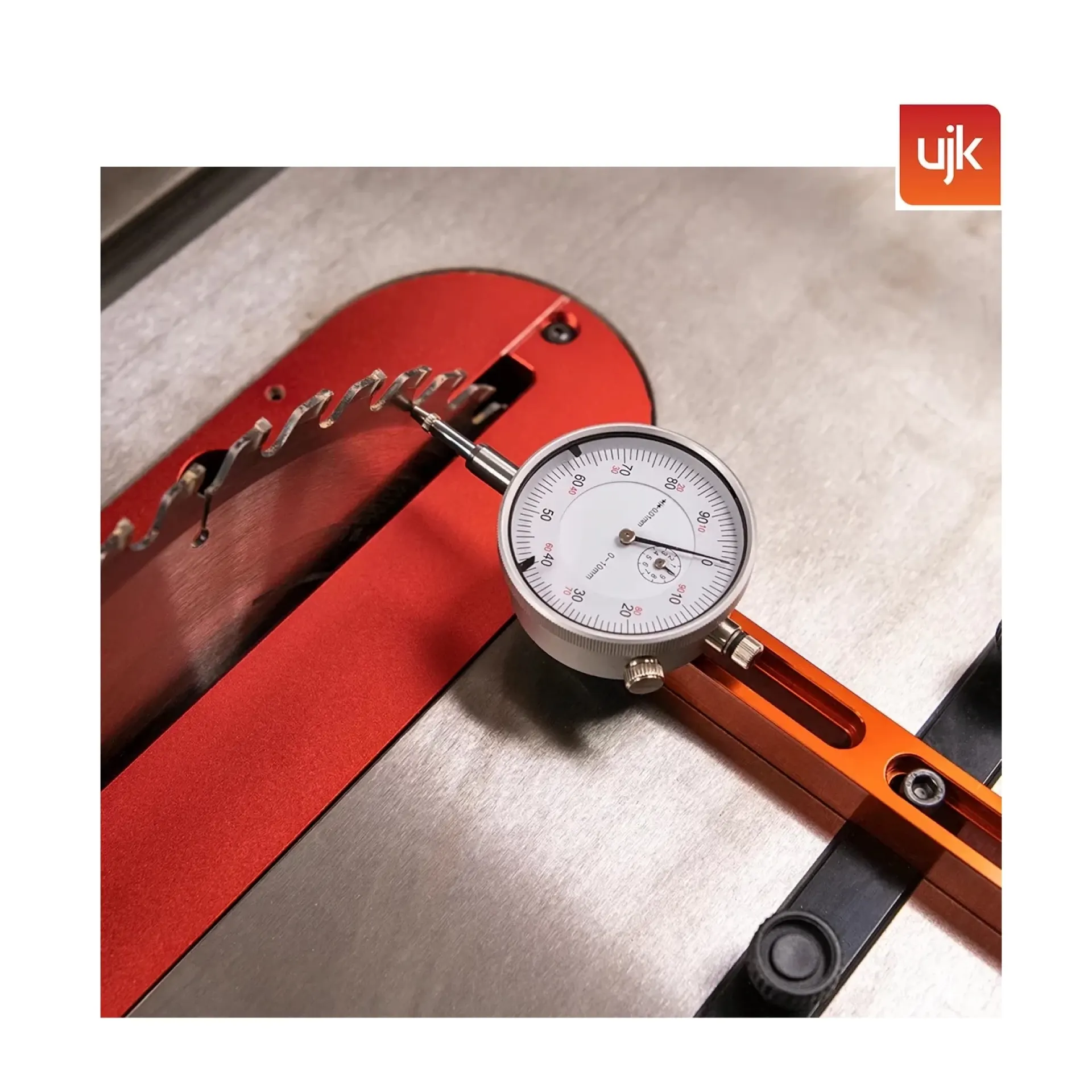 uitlijningsmeetklok UJK zaagblad.