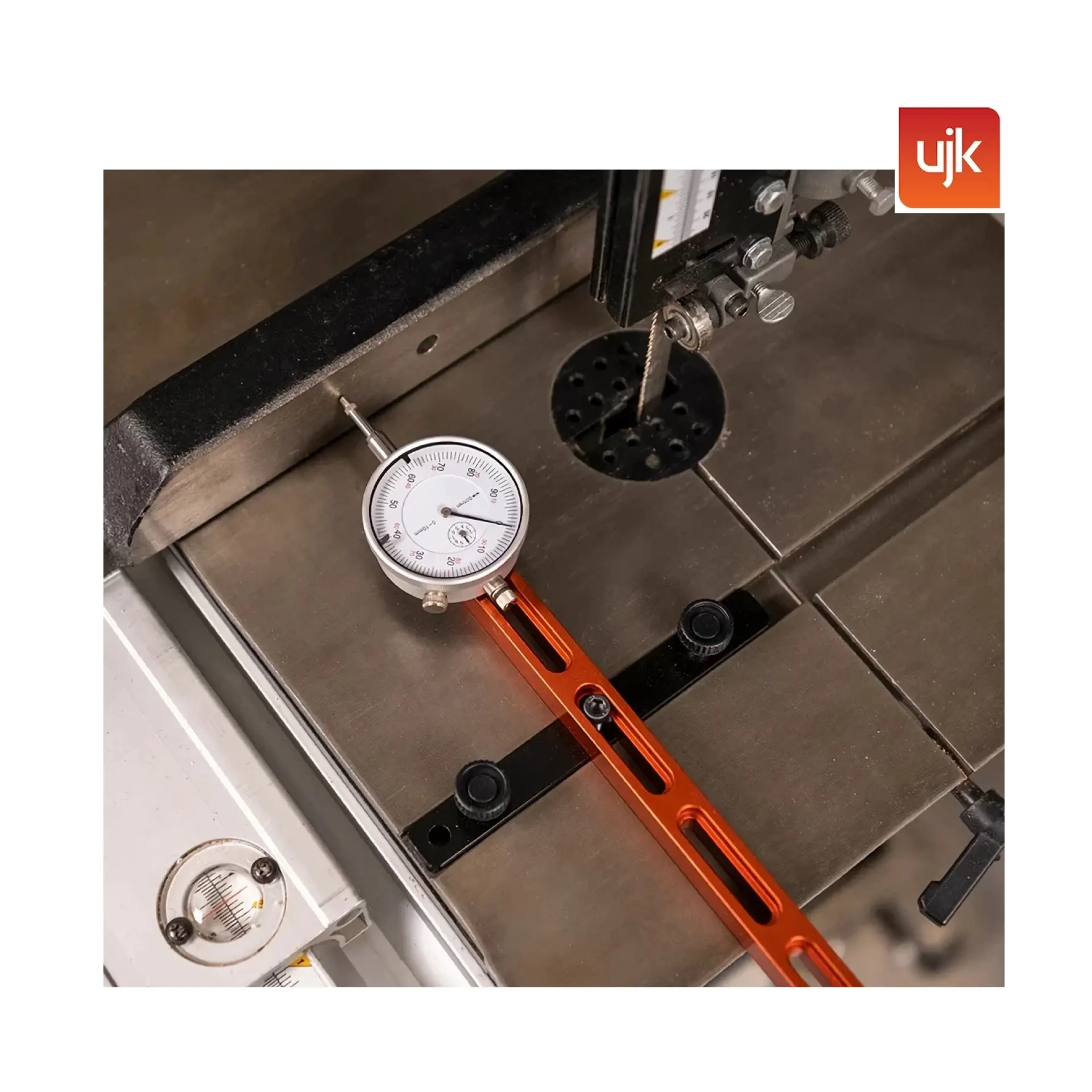 uitlijningsmeetklok UJK zijgeleider lint.