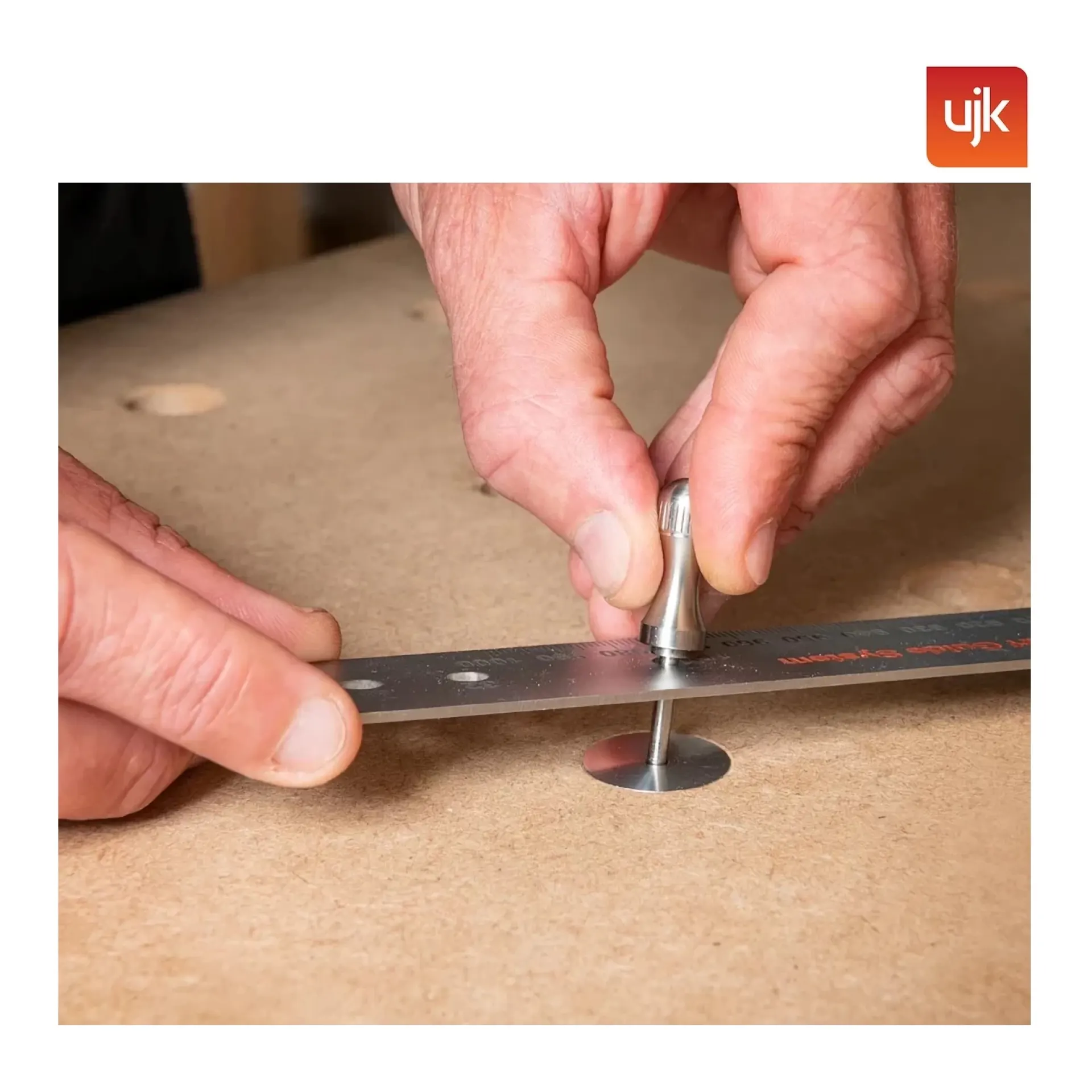 UJk revision dogs det2.